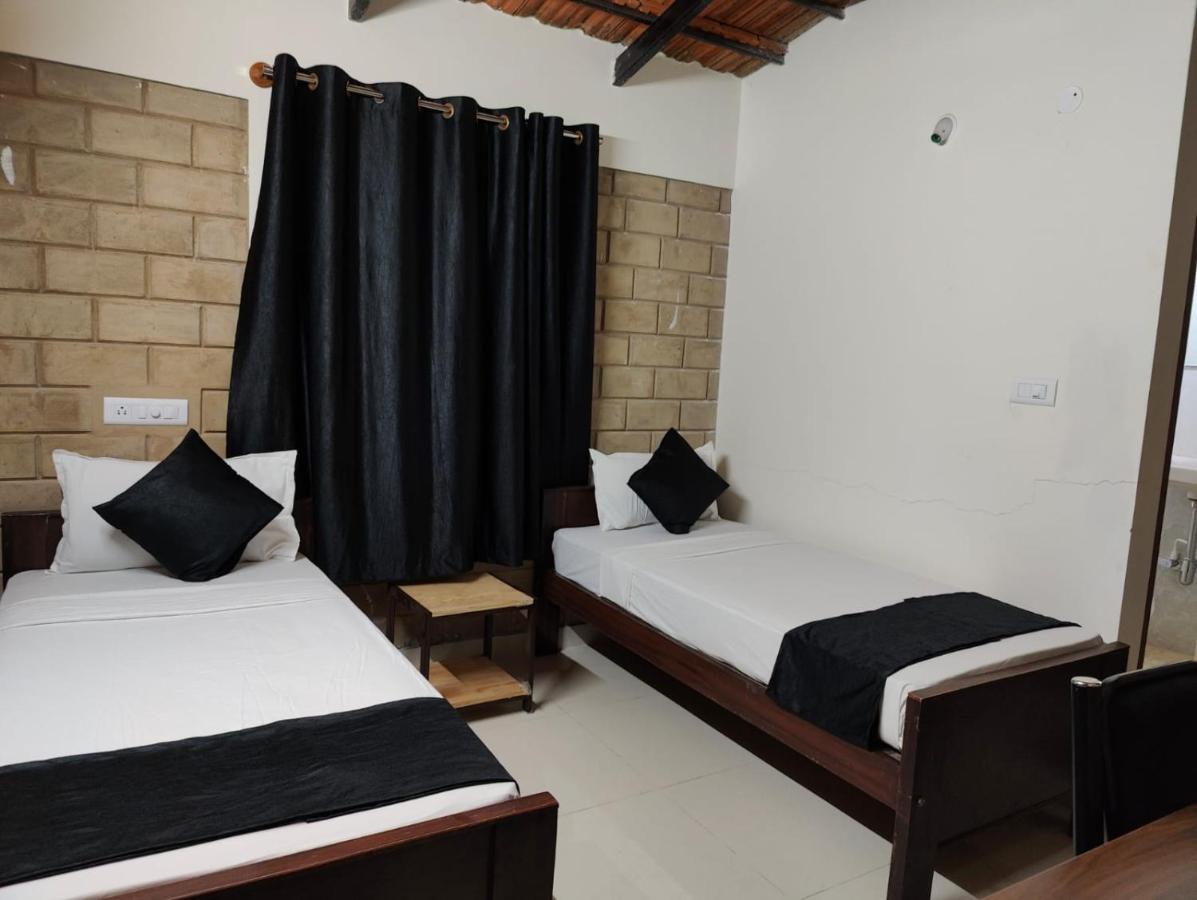 Minimal Poshtel Hostel Mysore Εξωτερικό φωτογραφία